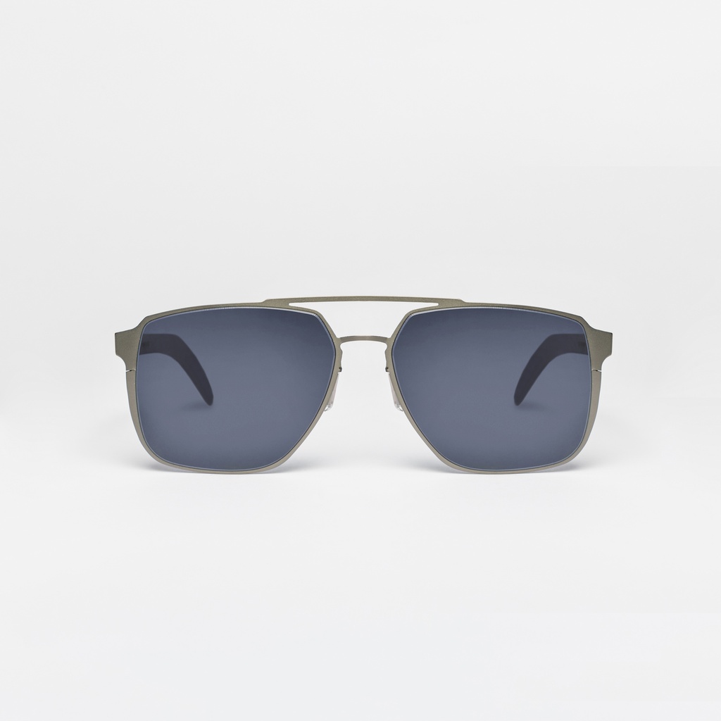 [A00503] TRAMINER / Gunmetal